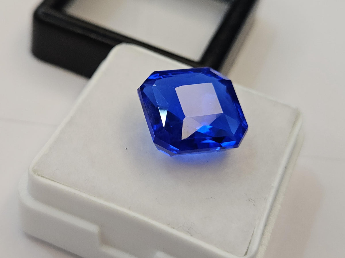 Kashmiri Royal Blue Sapphire, 10-11ct Square Radiant Cut Loose Gemstone (Engagement Ring)