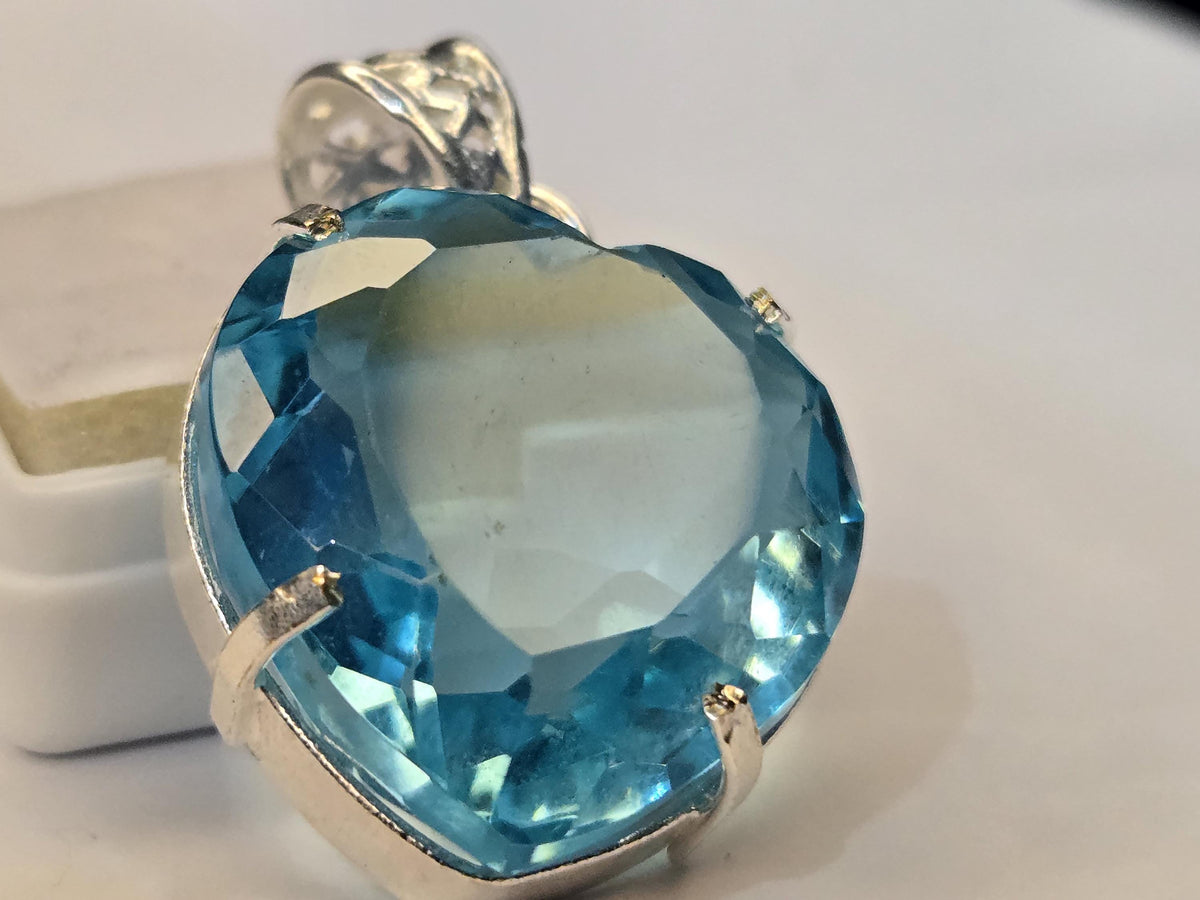 Lab Created Blue Topaz Heart Gemstone – Certified Brazilian Loose Stone for Jewelry Making